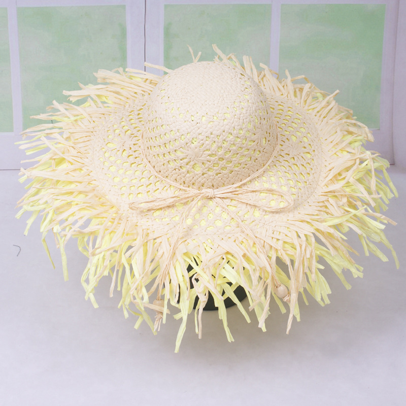 Beach large brimmed straw hat