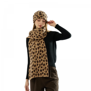  Women Leopard Knit 2pcs Set